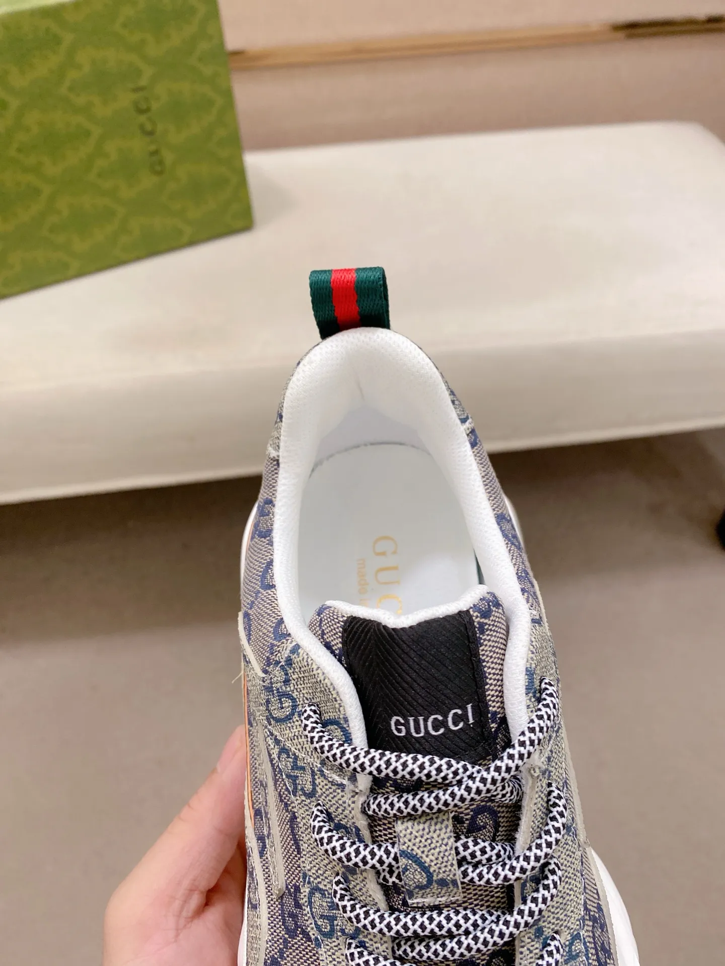 Men's clothing and shoes💰:462💰 (GUCCI) The latest model from the official website🎁🎁Casual and fashionable men's shoes👟, hot style💥The style is simple and elegant, exclusive for trendy men. Unique official website's latest brand elements👑original Gucci decoration, fashionable and generous, the fabric is original cowhide ✅sheepskin lining, the official website specifies wear-resistant casual outsole, the classic model is taken in kind at the counter🎬38-44 (can be customized for 45 non-refundable)